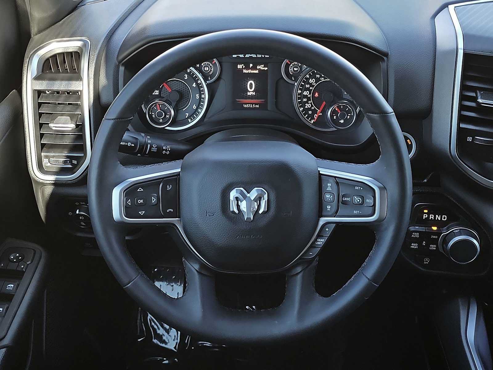 Used 2025 RAM 1500 Big Horn AWD/4WD image 26