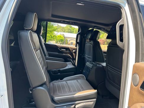 Used 2026 GMC Yukon XL Denali Ultimate AWD/4WD image 53