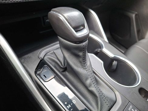 Used 2021 Toyota Highlander XSE image 13