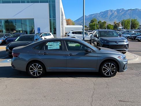 New 2025 Volkswagen Jetta Sport image 2