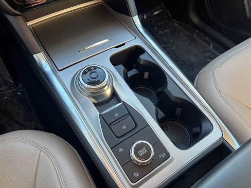 Certified 2024 Ford Explorer Limited image 27