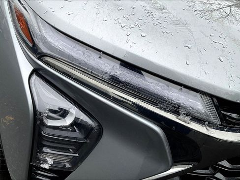 Used 2024 Chevrolet Trax RS w/ Driver Confidence Package image 23