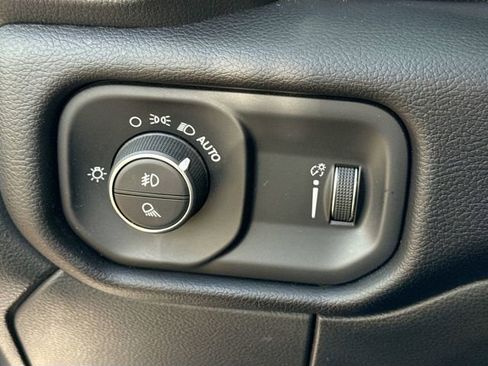 Used 2024 RAM 3500 Big Horn image 35