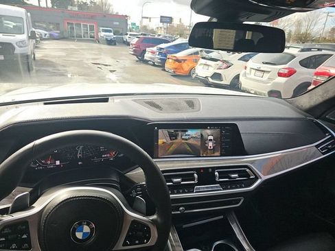 Used 2020 BMW X7 M50i AWD/4WD image 29