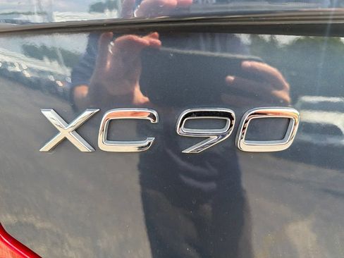Used 2024 Volvo XC90 T8 Ultimate w/ Lounge Package AWD/4WD image 6