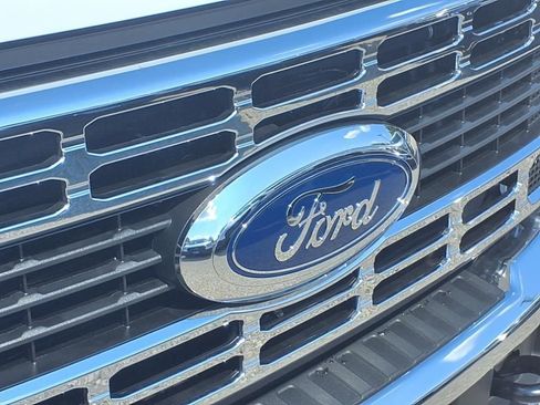 New 2025 Ford F550 4x4 Regular Cab Super Duty image 24