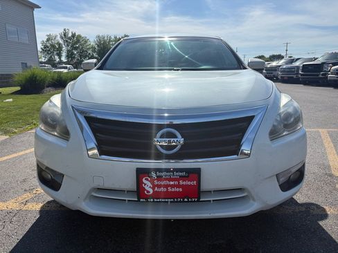 Used 2014 Nissan Altima 2.5 SL w/ Technology Package FWD image 3