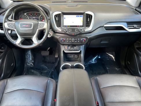 Used 2019 GMC Terrain SLT w/ Preferred Package image 3