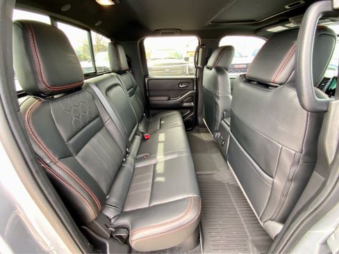 Used 2023 Nissan Frontier PRO-4X w/ Pro-4X Premium Package AWD/4WD image 22