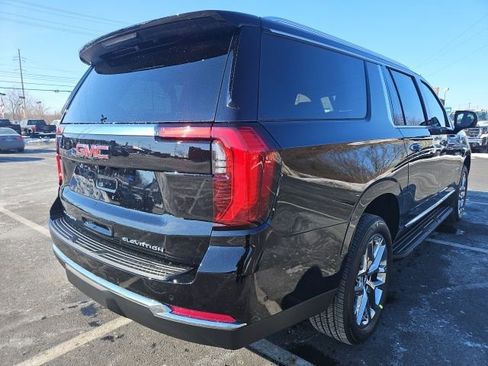 New 2026 GMC Yukon XL Elevation image 4