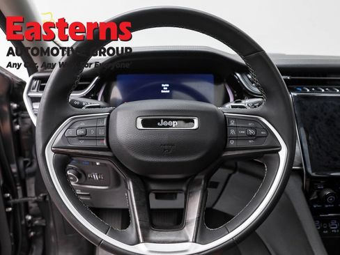 Used 2023 Jeep Grand Cherokee 4WD 4xe image 9