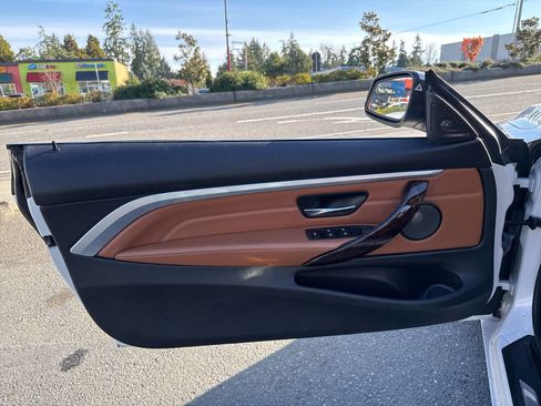 Used 2014 BMW 428i xDrive Convertible image 27