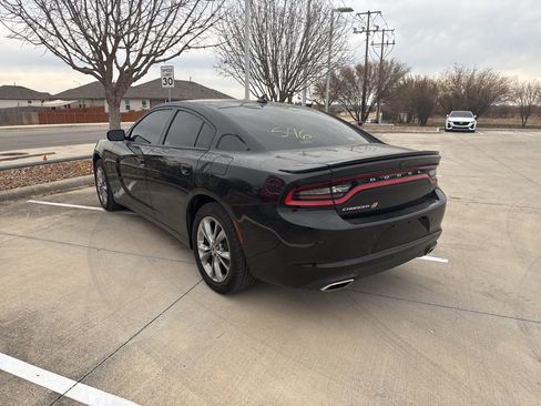 Used 2020 Dodge Charger SXT image 5