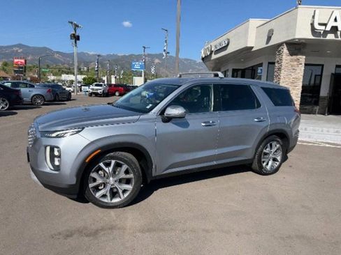 Used 2020 Hyundai Palisade SEL w/ Convenience Package FWD image 2