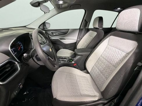 Used 2023 Chevrolet Equinox LS FWD image 17