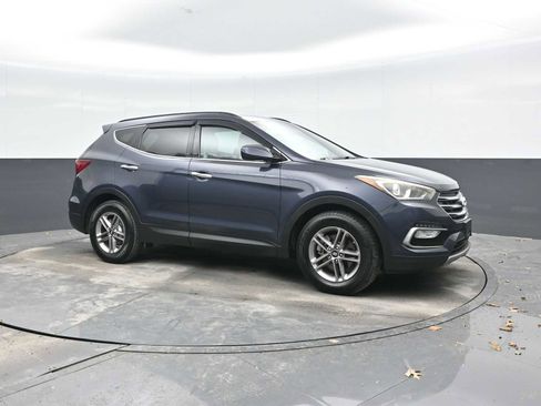 Used 2017 Hyundai Santa Fe Sport image 8