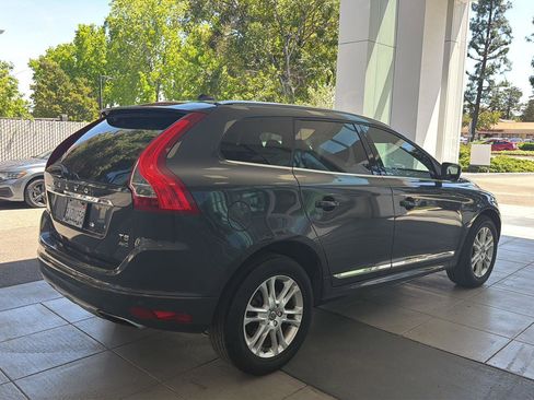 Used 2016 Volvo XC60 T5 Premier w/ Proximity Package image 6