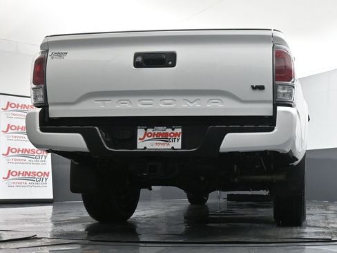 Used 2023 Toyota Tacoma TRD Sport image 39