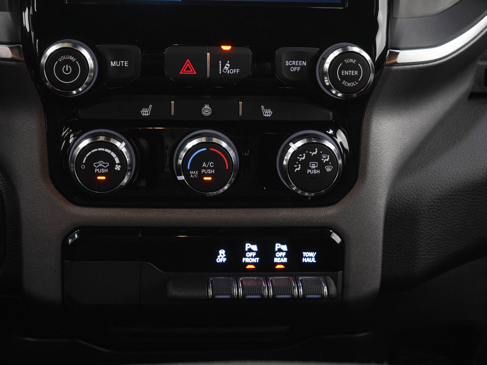 Used 2025 RAM 1500 Big Horn AWD/4WD image 19