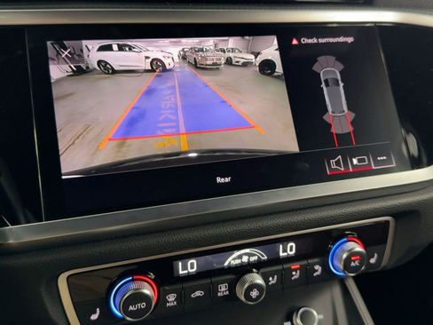 Used 2019 Audi Q3 2.0T Premium Plus w/ Premium Plus Package image 24