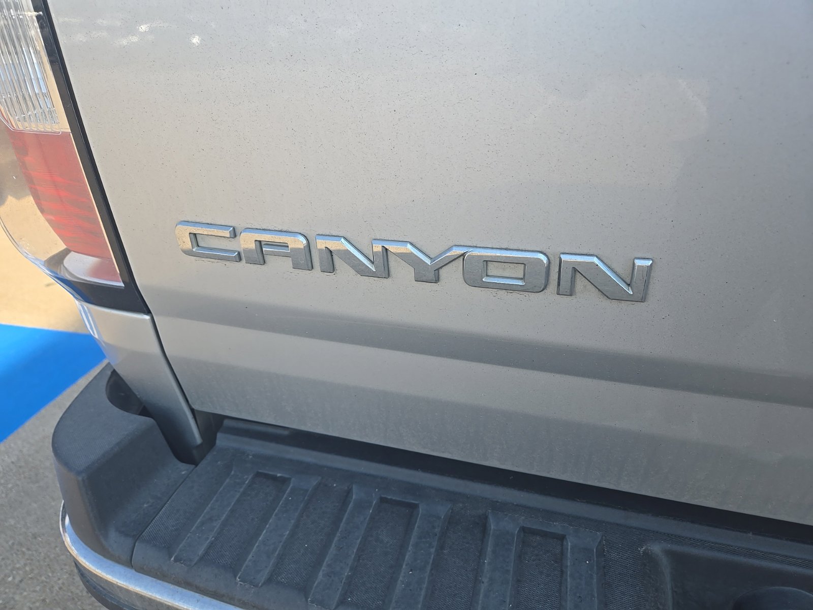 Used 2016 GMC Canyon SLT RWD image 7
