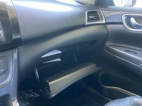 Used 2018 Nissan Sentra SR w/ Premium Package (P02) FWD image 20