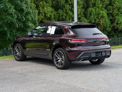 Certified 2026 Porsche Macan AWD/4WD image 3