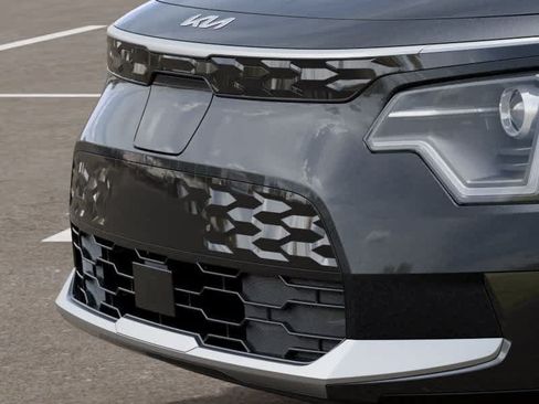 New 2026 Kia Niro Wind FWD image 12