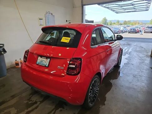 Used 2024 FIAT 500 e (RED) FWD image 4
