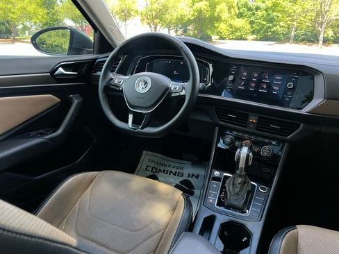 Used 2019 Volkswagen Jetta SEL Premium FWD image 28