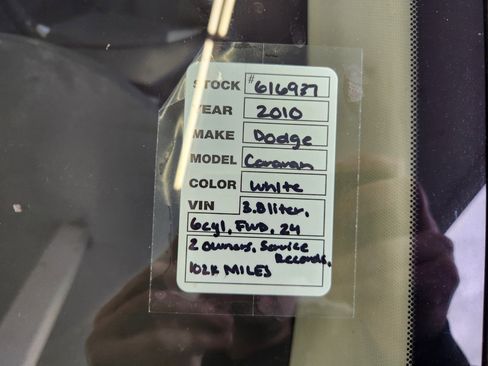 Used 2010 Dodge Grand Caravan SXT image 17