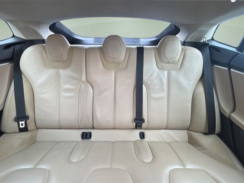Used 2014 Tesla Model S image 11