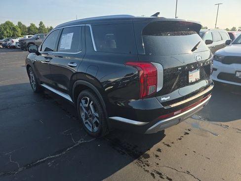Used 2023 Hyundai Palisade SEL w/ Premium Package AWD/4WD image 3