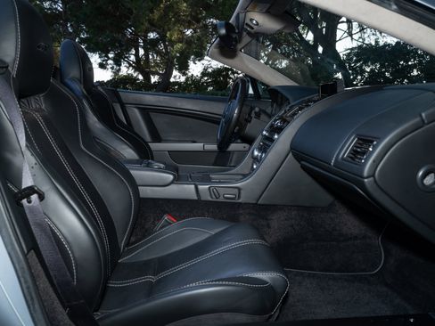 Used 2015 Aston Martin V8 Vantage GT image 18