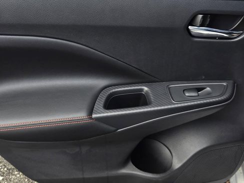 New 2025 Nissan Versa SR w/ Trunk Package image 9