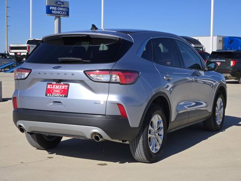 Used 2022 Ford Escape SE w/ Cold Weather Package image 7