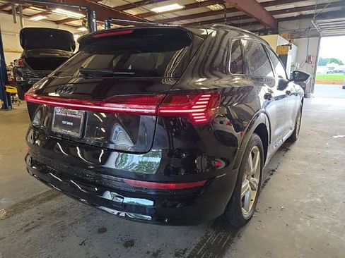 Used 2019 Audi e-tron Premium Plus AWD/4WD image 3