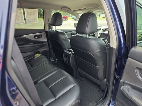 Used 2023 Nissan Murano SV AWD/4WD image 11