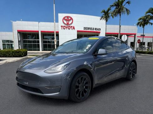 Used 2023 Tesla Model Y Long Range AWD/4WD image 3