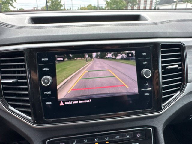 Used 2021 Volkswagen Atlas SEL AWD/4WD image 40