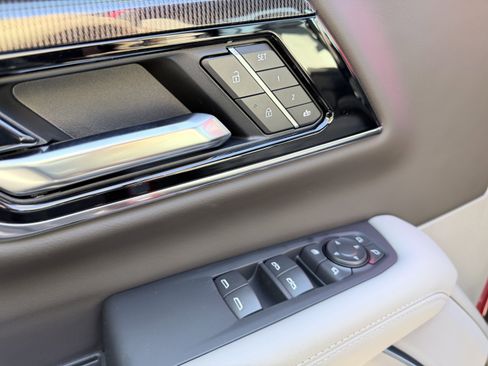 New 2026 GMC Yukon Elevation image 14