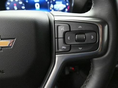 Used 2023 Chevrolet Silverado 1500 LT AWD/4WD image 20