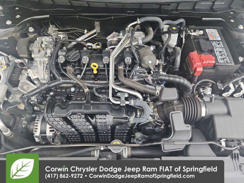 Used 2025 Nissan Altima 2.5 SV image 32