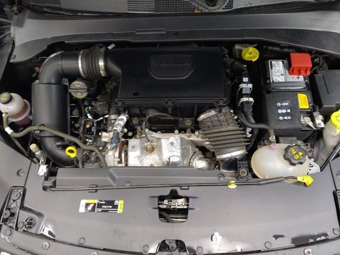 Used 2024 Jeep Compass Latitude image 30