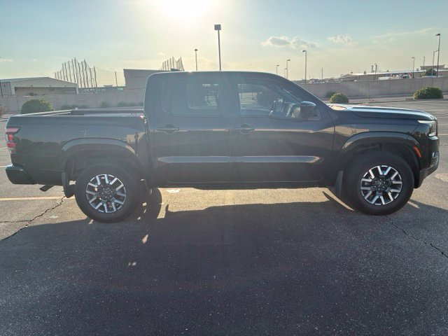 Certified 2022 Nissan Frontier SV w/ SV Premium Package AWD/4WD image 6