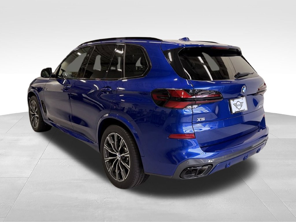 Used 2026 BMW X5 M60i AWD/4WD image 3