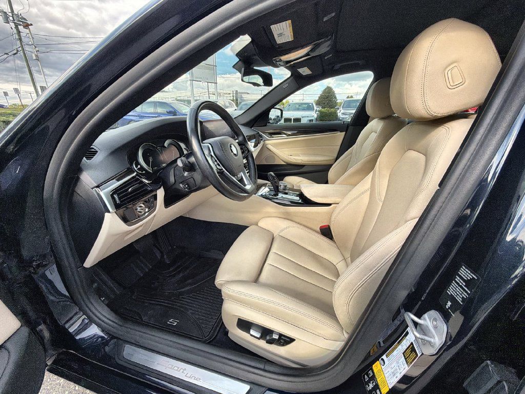 Used 2019 BMW 530i xDrive w/ Convenience Package AWD/4WD image 10
