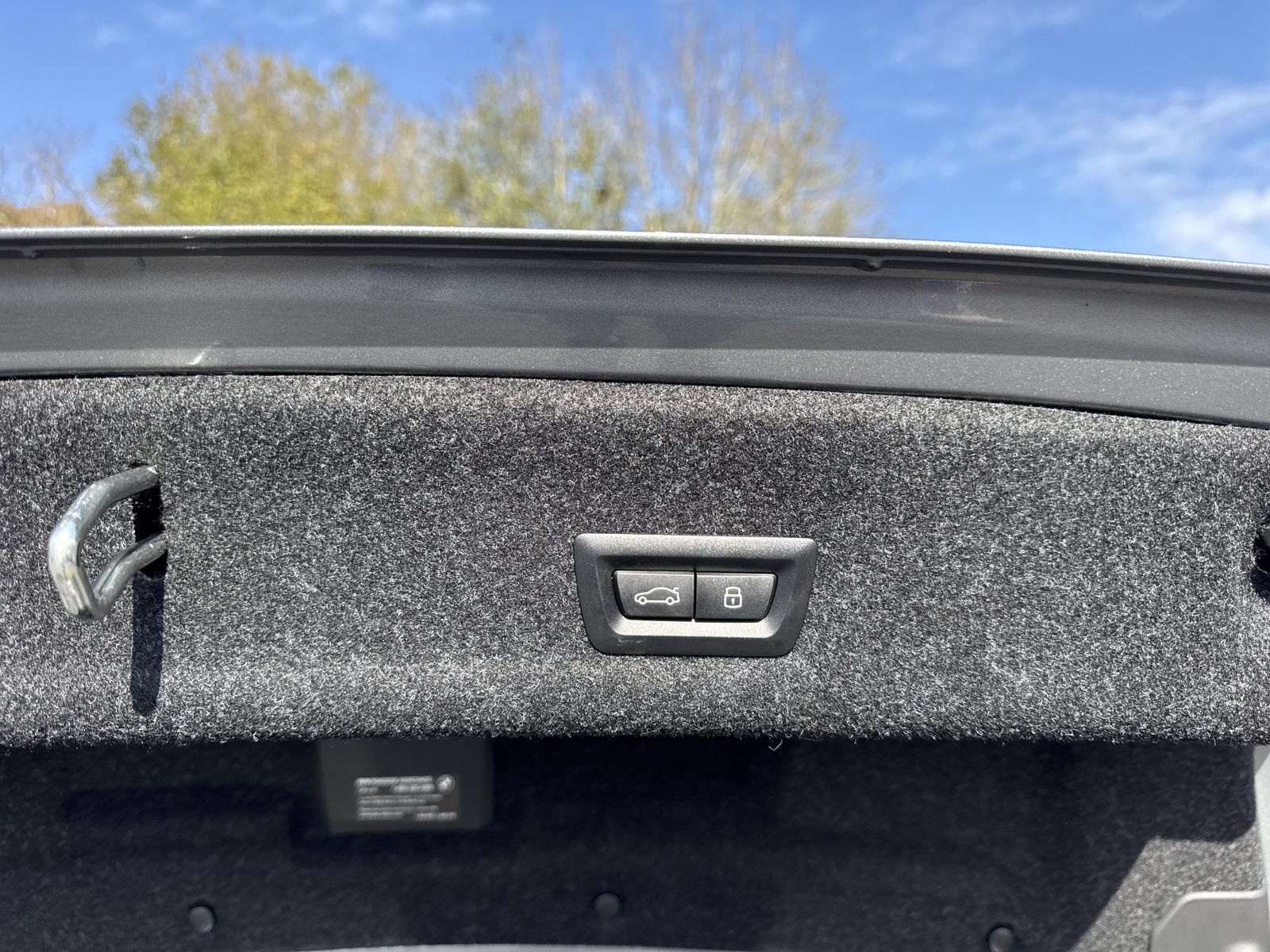 Used 2025 BMW 330i xDrive Sedan AWD/4WD image 36