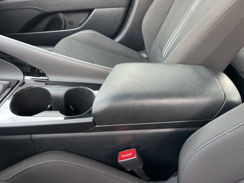 Certified 2025 Hyundai Elantra SEL w/ Cargo Package image 13