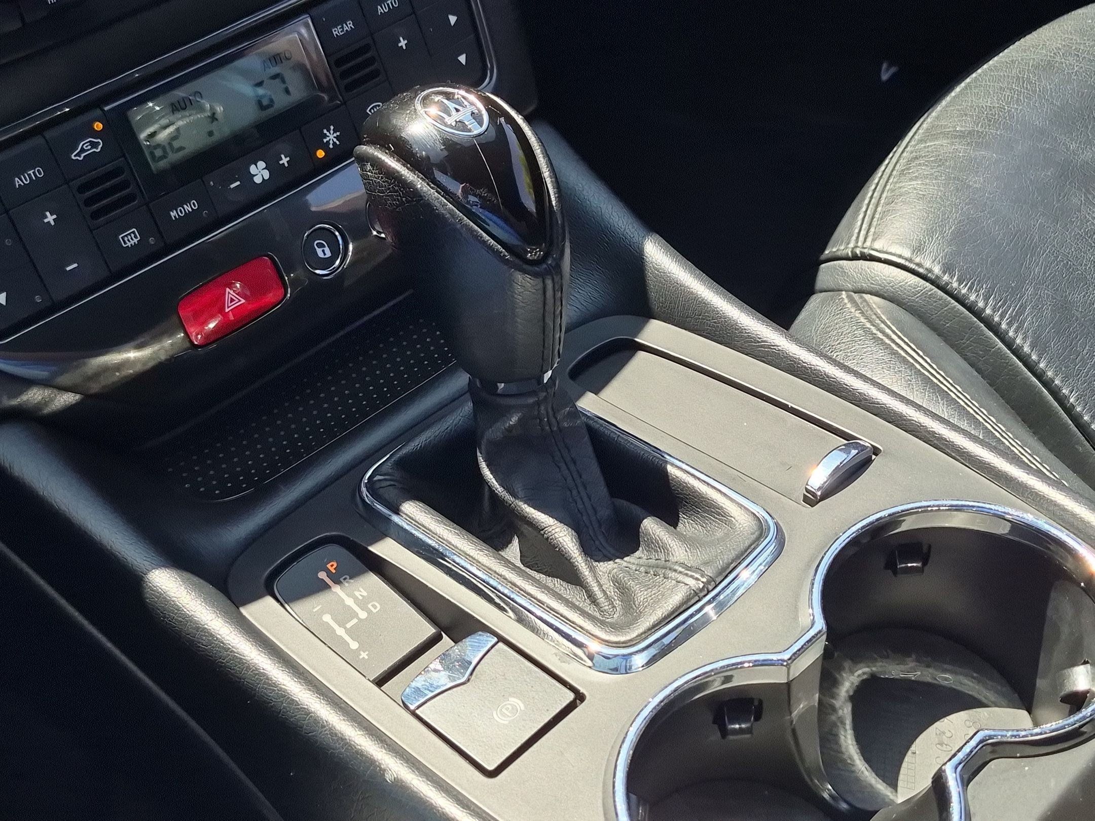 Used 2014 Maserati GranTurismo Sport RWD image 23